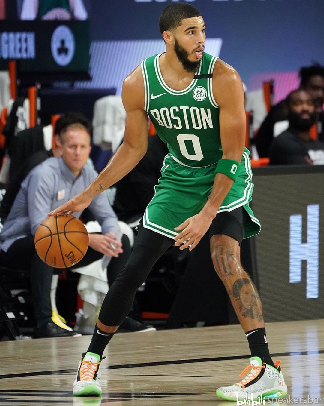 细节决定成 细节决定成