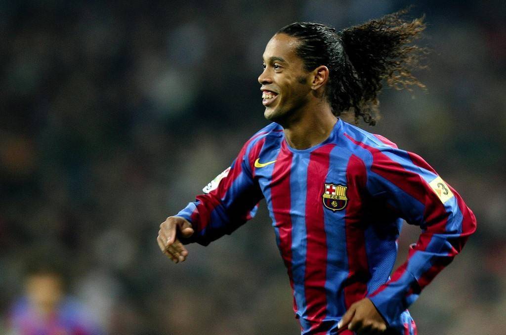 更强调整体 更强调整体